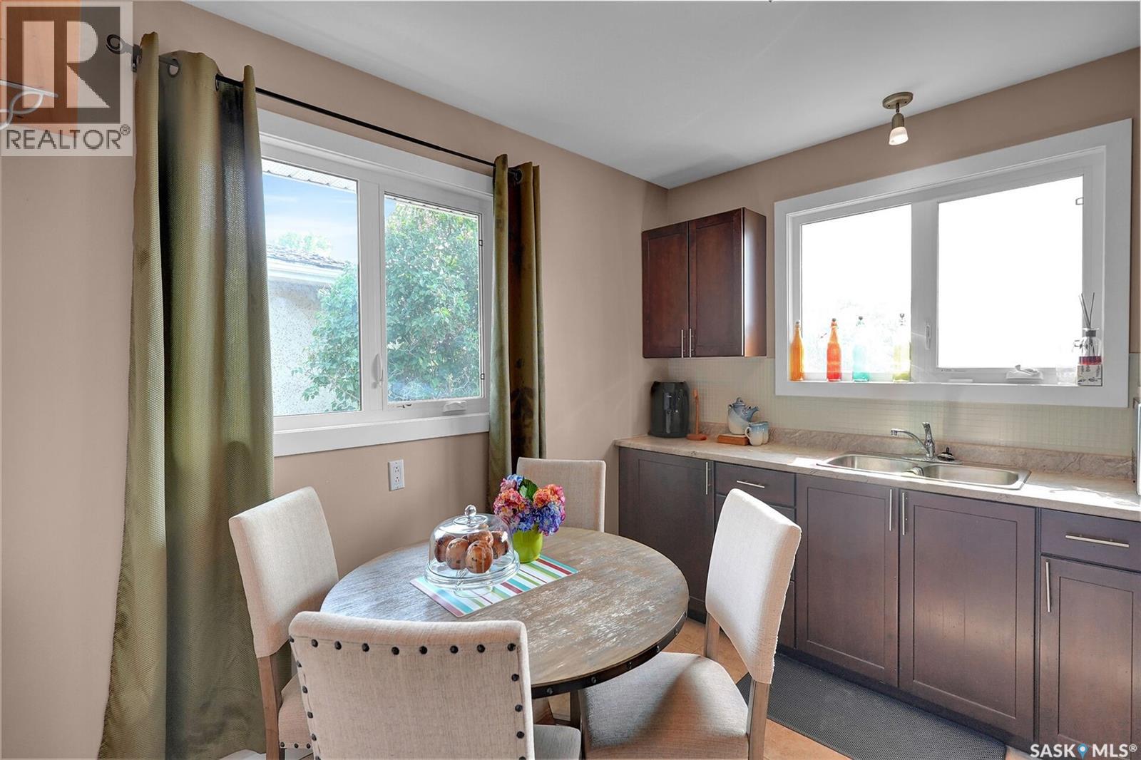 Photo 14 of 258 Froom Crescent, Regina SK