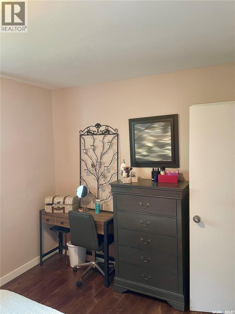 Photo 18 of 258 Froom Crescent, Regina SK