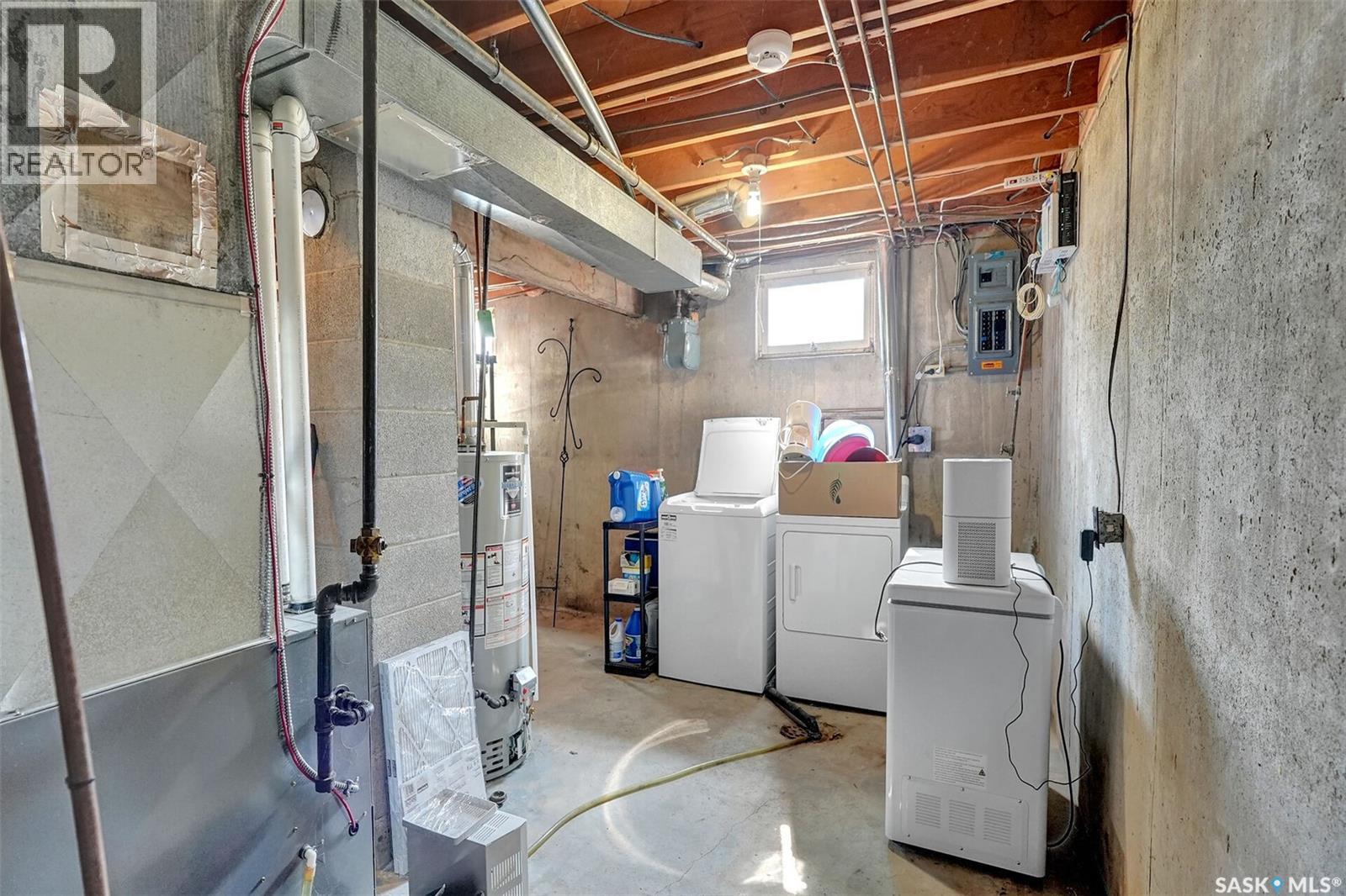 Photo 23 of 258 Froom Crescent, Regina SK
