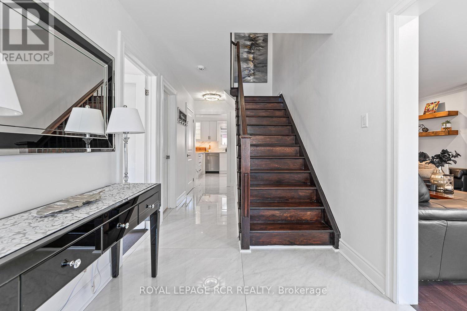 Photo 27 of 44 Fountainbridge Drive, Caledon ON