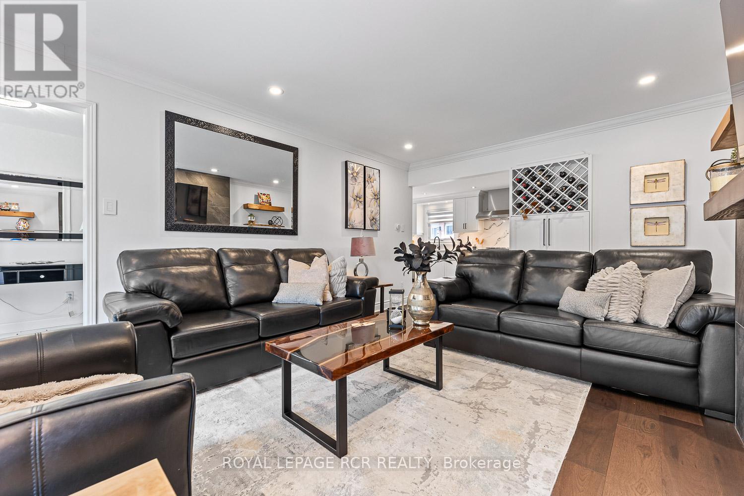 Photo 38 of 44 Fountainbridge Drive, Caledon ON