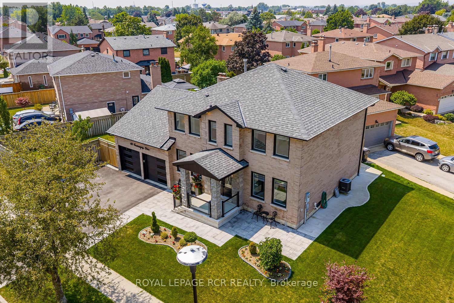 Photo 7 of 44 Fountainbridge Drive, Caledon ON