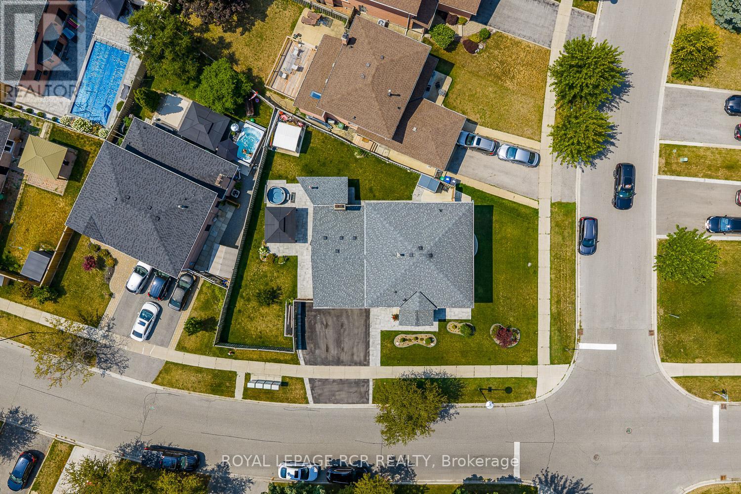 Photo 5 of 44 Fountainbridge Drive, Caledon ON