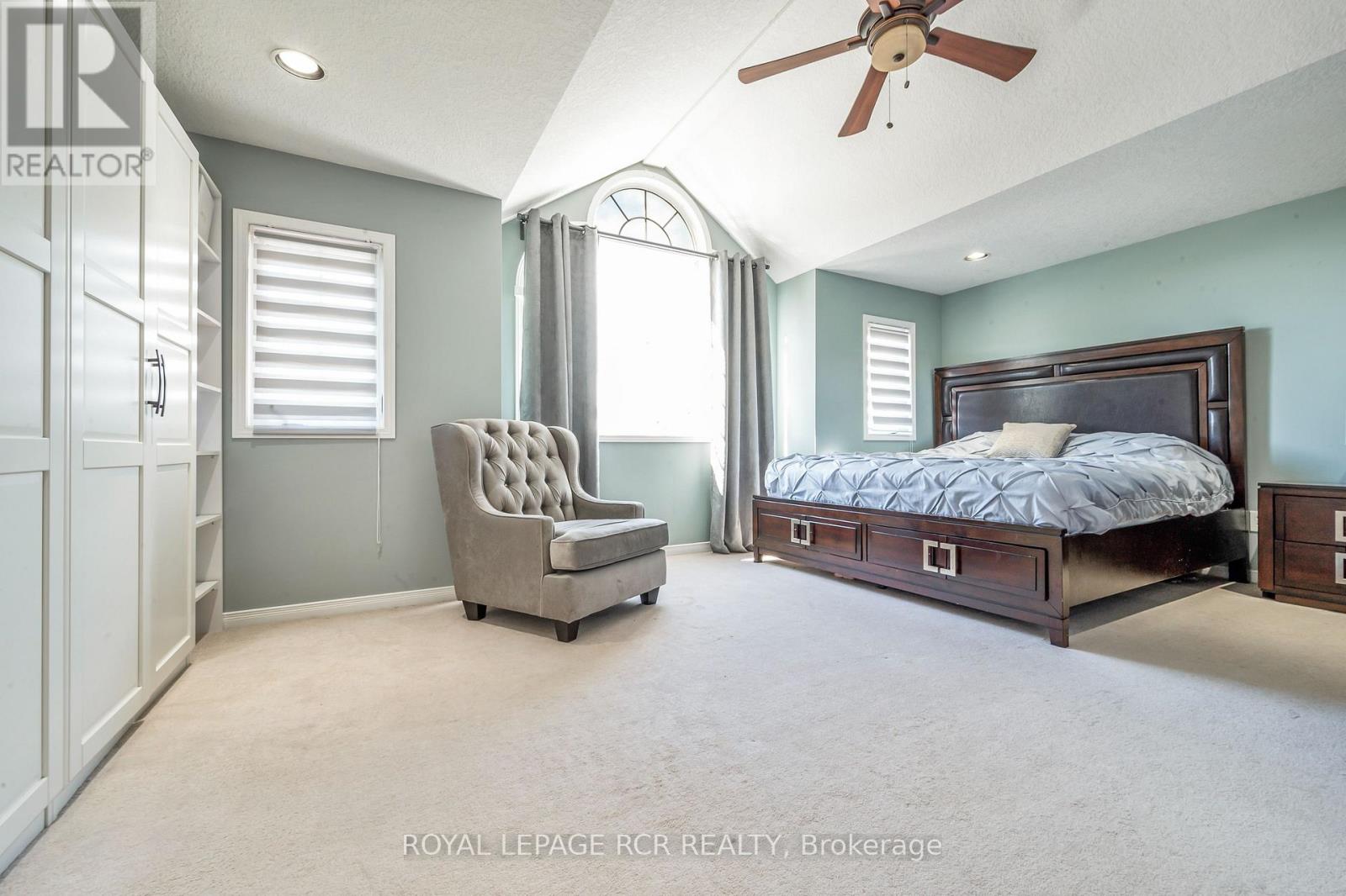 Photo 6 of 71 Hunter Road, Orangeville ON