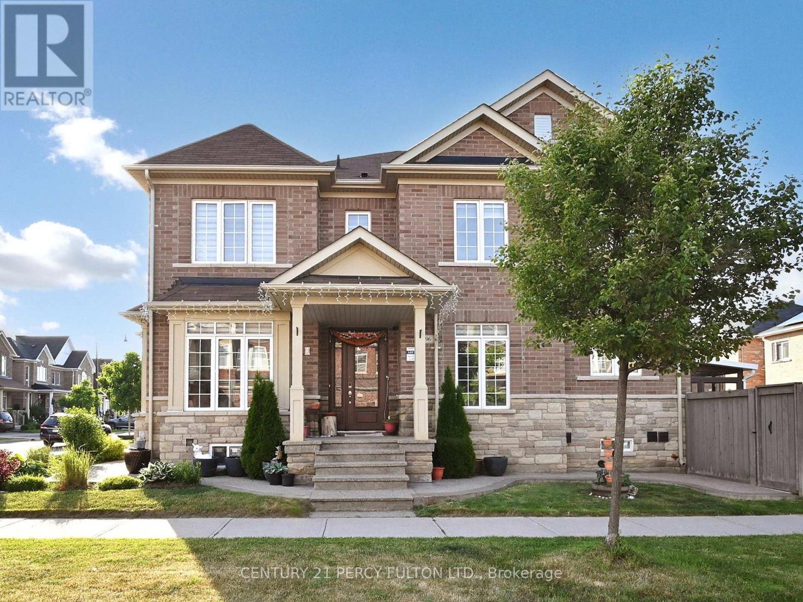 Photo 1 of 96 Humberstone Crescent, Brampton ON