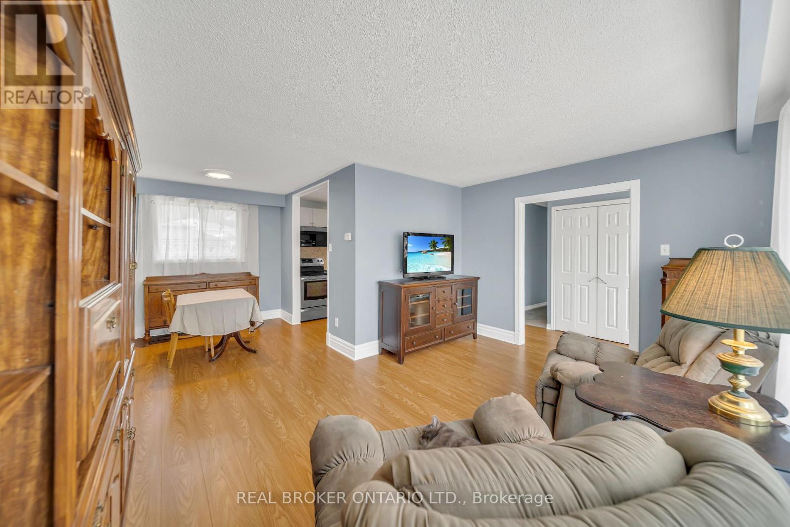 Photo 10 of 2 Edelwild Drive, Orangeville ON
