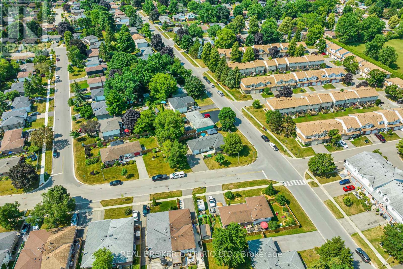 Photo 40 of 2 Edelwild Drive, Orangeville ON