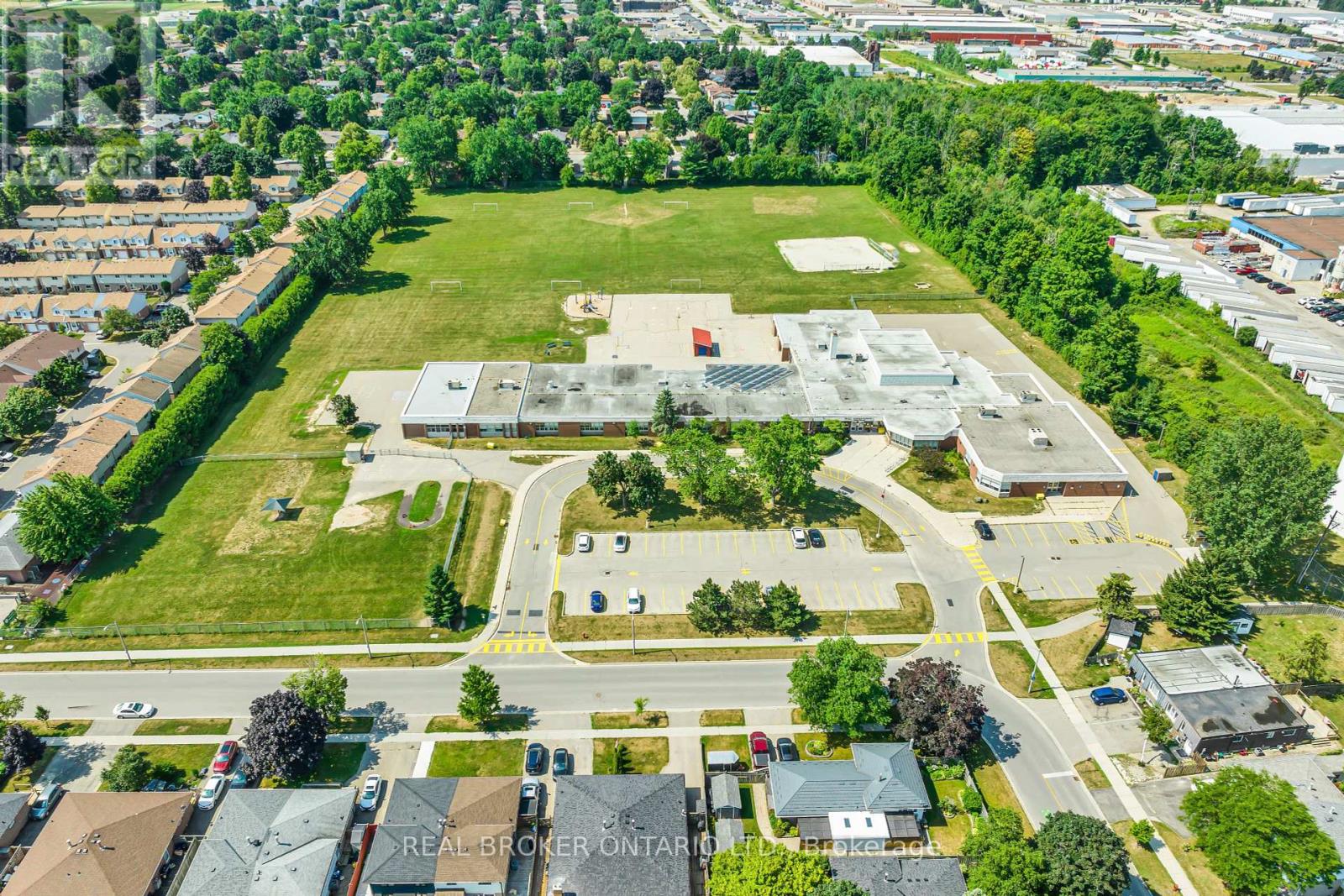 Photo 47 of 2 Edelwild Drive, Orangeville ON
