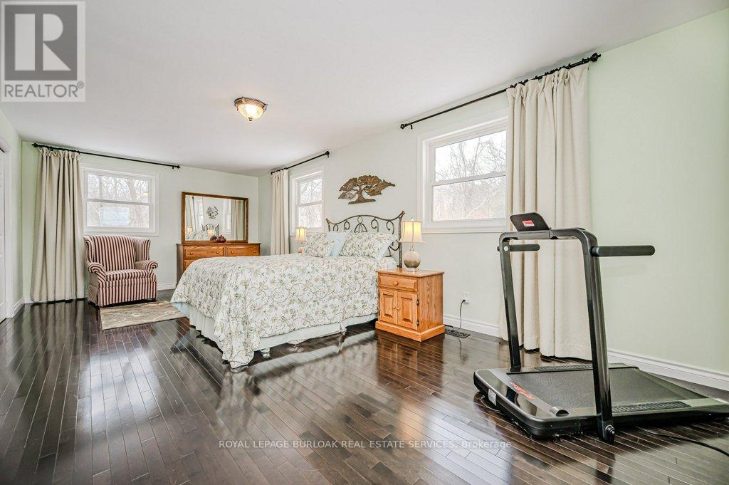 Photo 15 of 1778 Old Waterdown Road, Burlington ON
