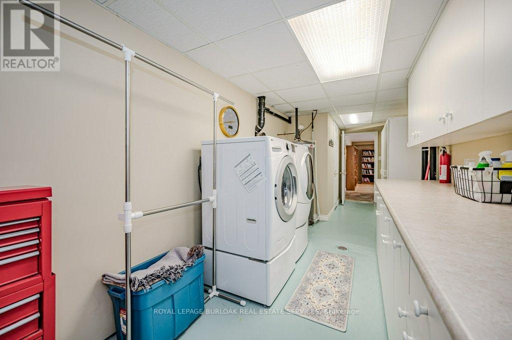 Photo 14 of 1778 Old Waterdown Road, Burlington ON