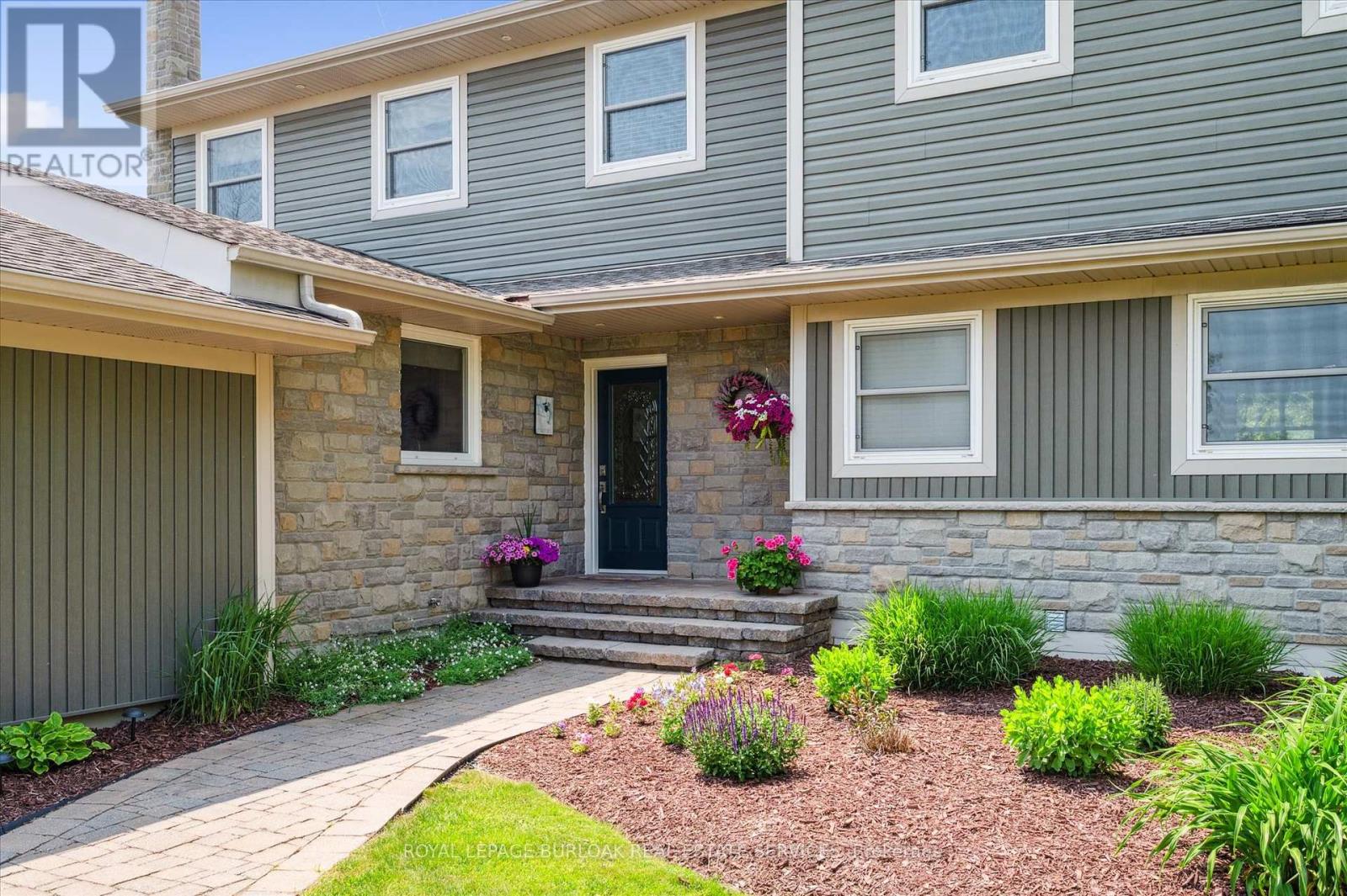 Photo 24 of 1778 Old Waterdown Road, Burlington ON