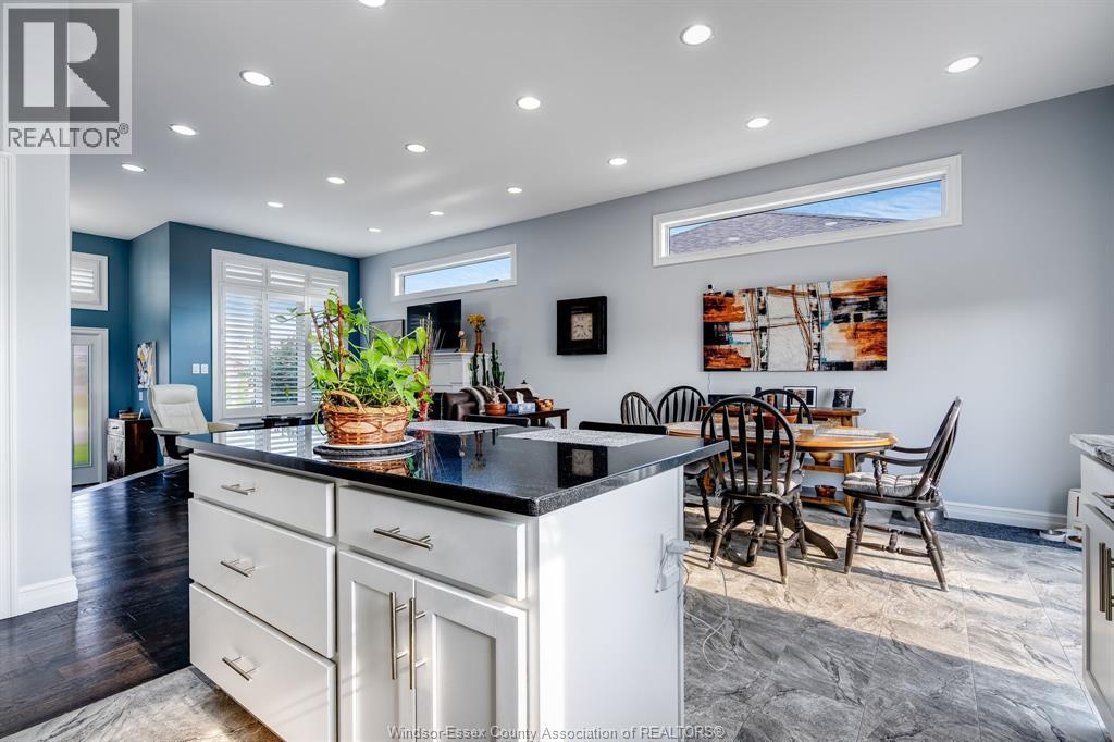 Photo 10 of 113 Golfview, Kingsville ON