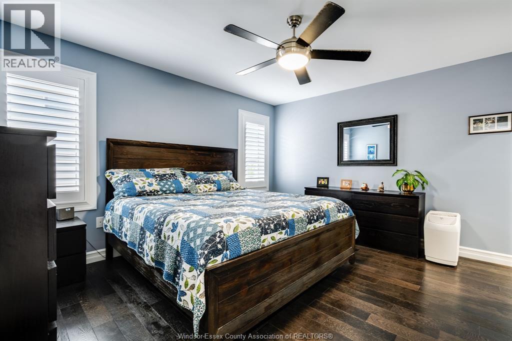 Photo 14 of 113 Golfview, Kingsville ON