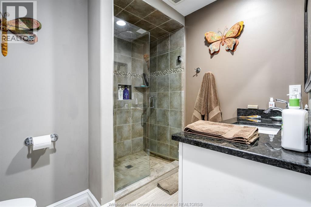 Photo 17 of 113 Golfview, Kingsville ON