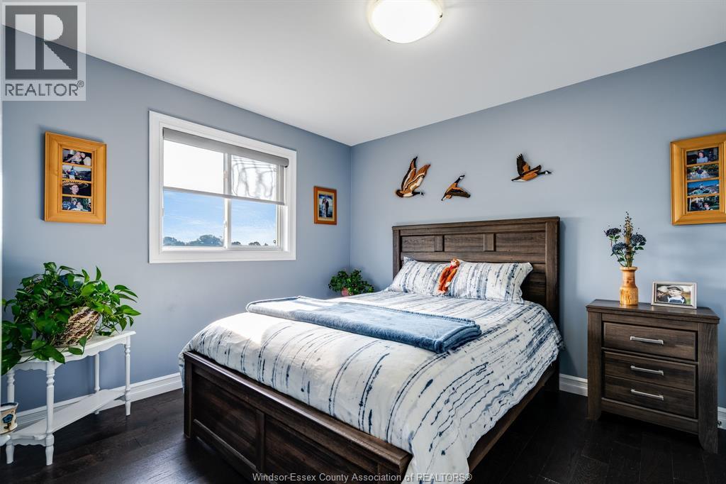Photo 19 of 113 Golfview, Kingsville ON