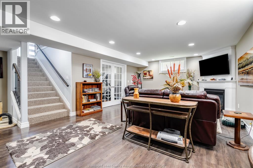 Photo 24 of 113 Golfview, Kingsville ON
