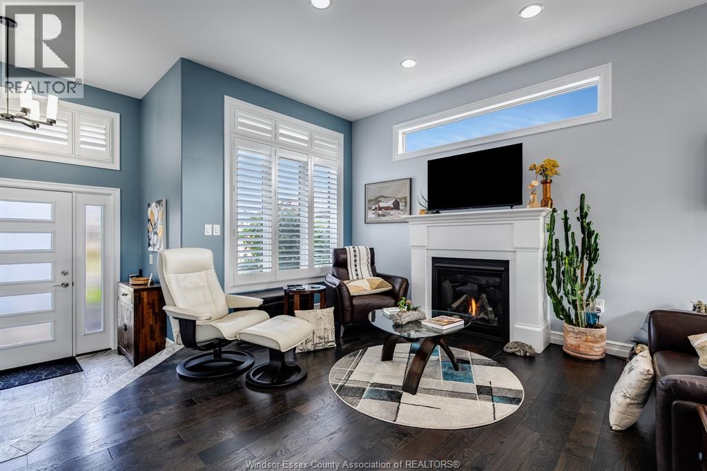 Photo 4 of 113 Golfview, Kingsville ON