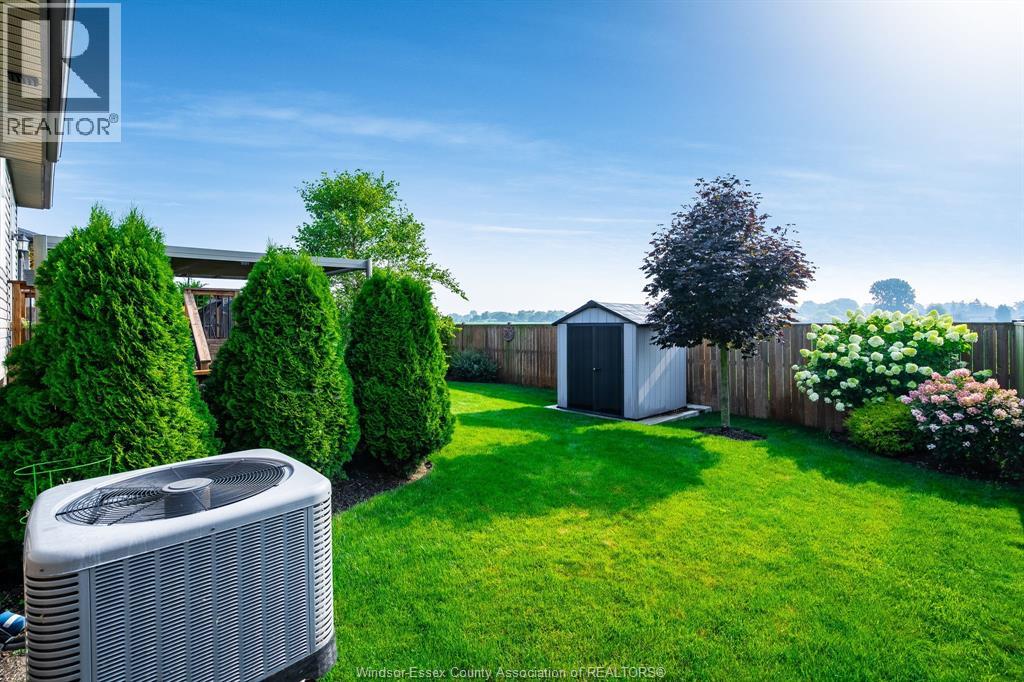 Photo 42 of 113 Golfview, Kingsville ON