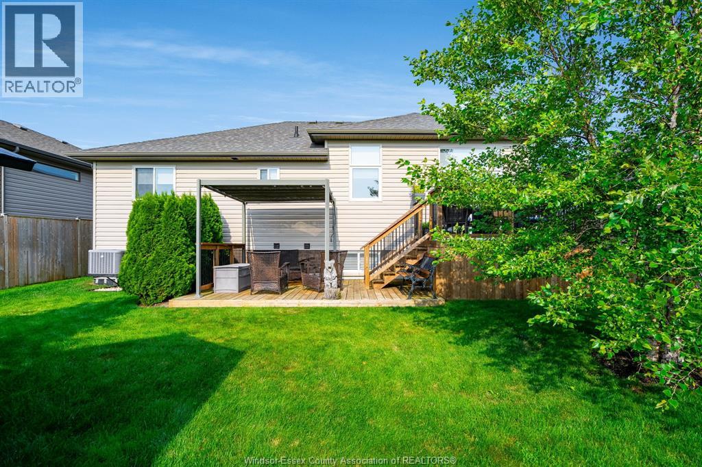 Photo 44 of 113 Golfview, Kingsville ON