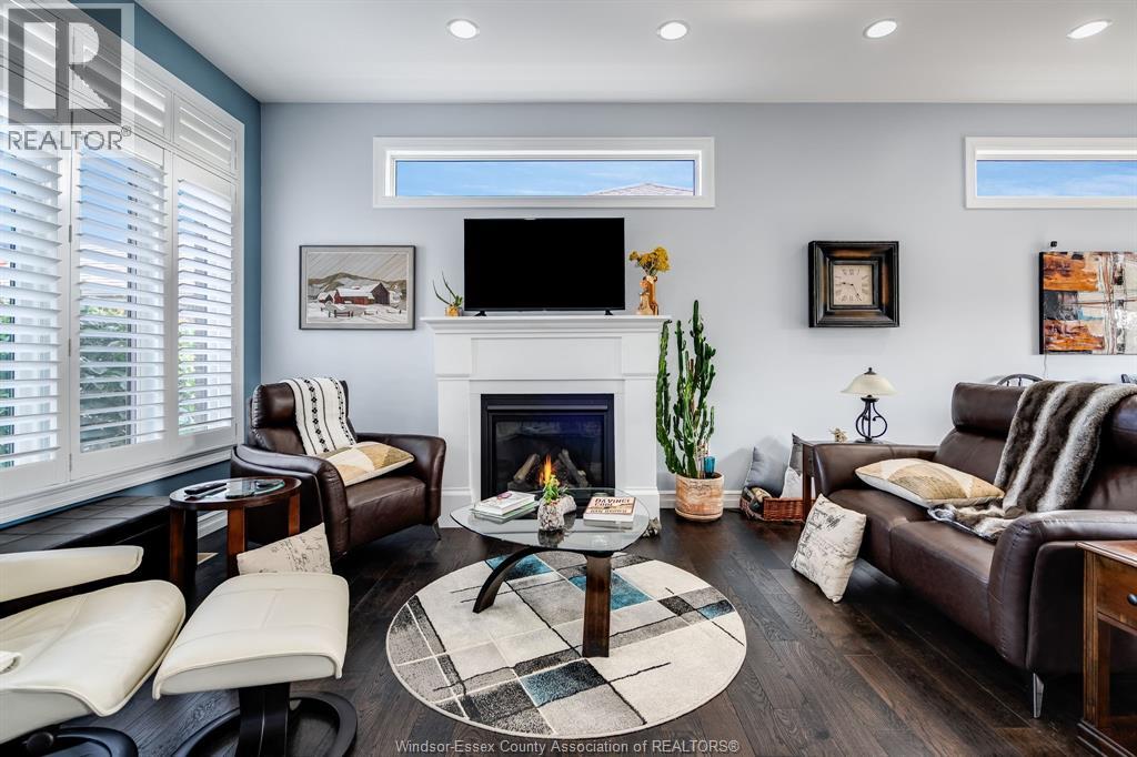 Photo 5 of 113 Golfview, Kingsville ON