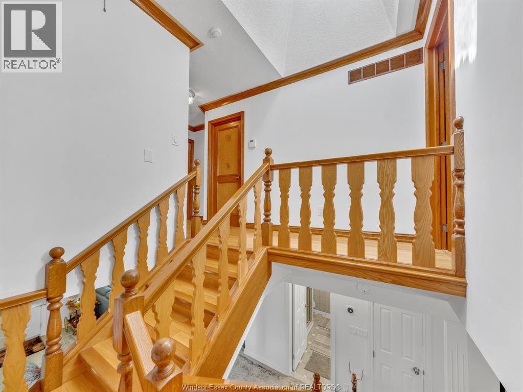 Photo 16 of 2690 Tourangeau Road, Windsor ON