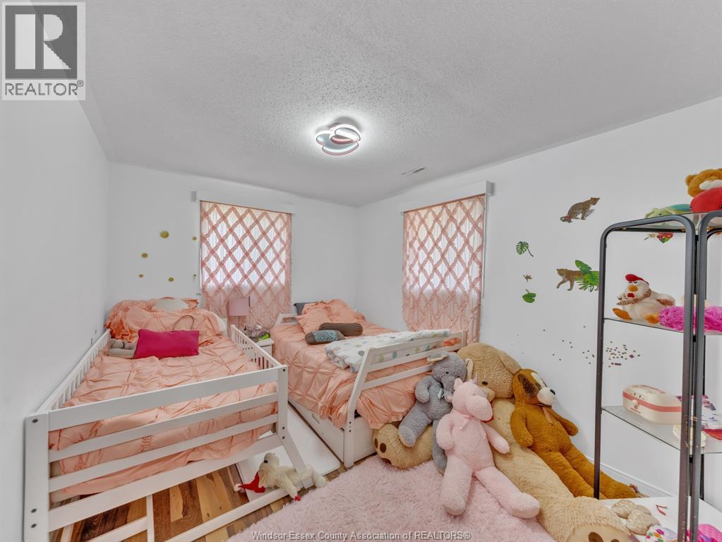 Photo 38 of 2690 Tourangeau Road, Windsor ON