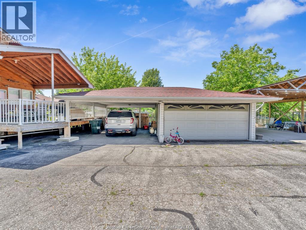 Photo 25 of 2690 Tourangeau Road, Windsor ON