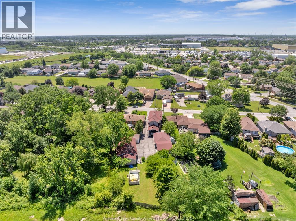 Photo 9 of 2690 Tourangeau Road, Windsor ON