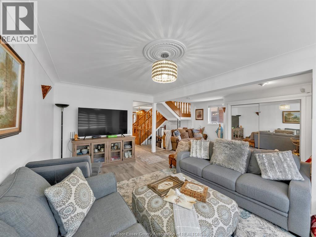 Photo 26 of 2690 Tourangeau Road, Windsor ON