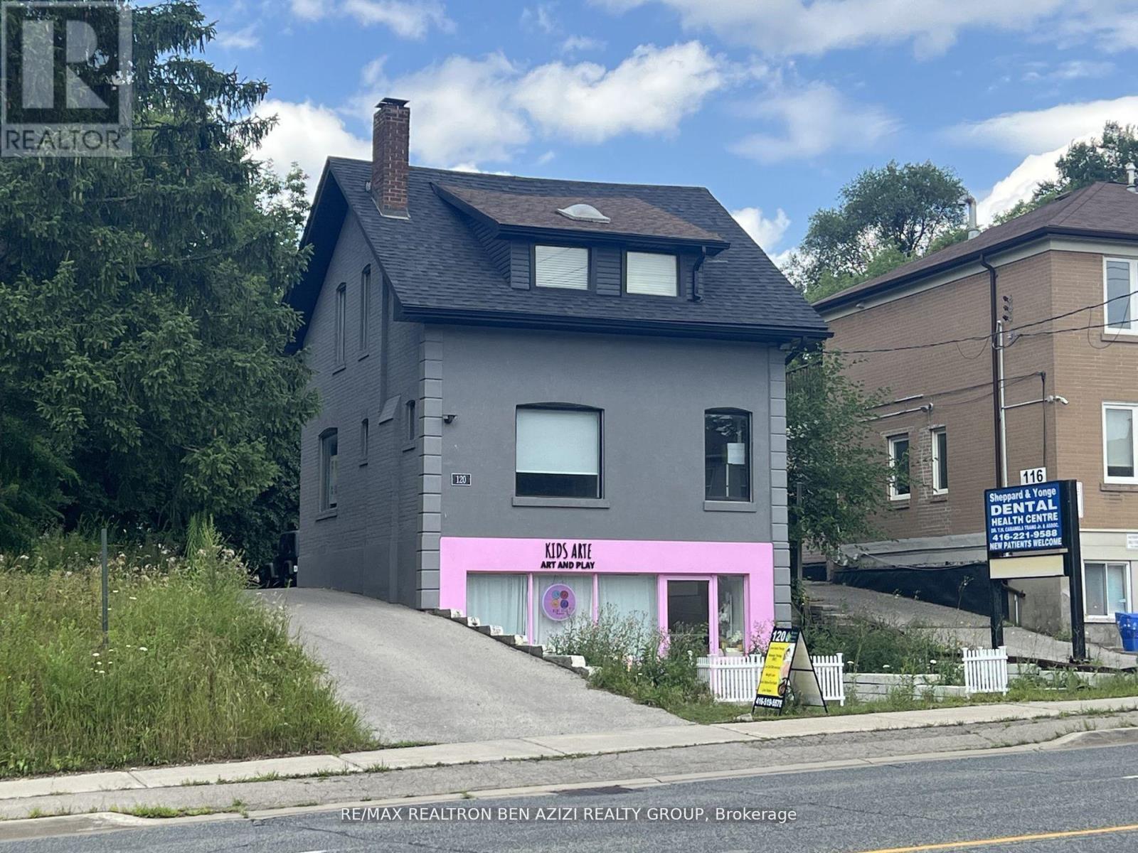 Photo 3 of 120 Sheppard Avenue W, Toronto ON