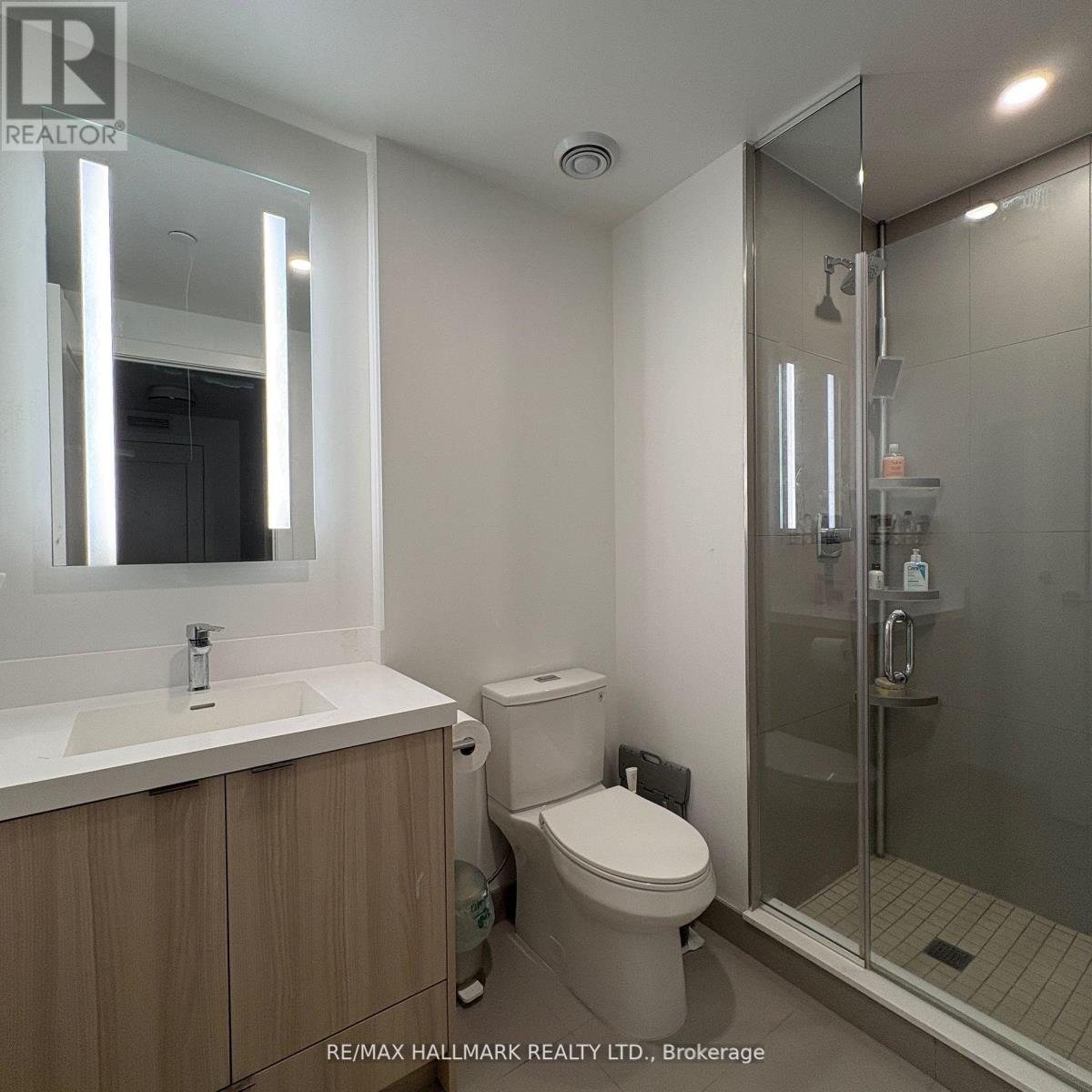 Photo 11 of 1037 20 Inn On The Park Drive, Toronto ON