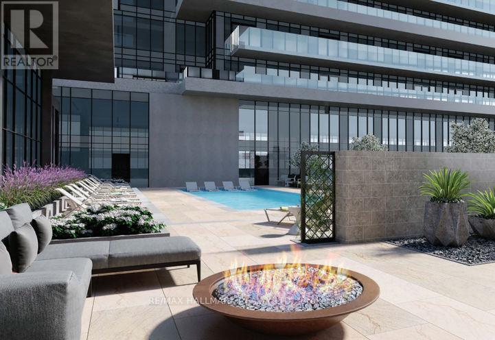 Photo 4 of 1037 20 Inn On The Park Drive, Toronto ON