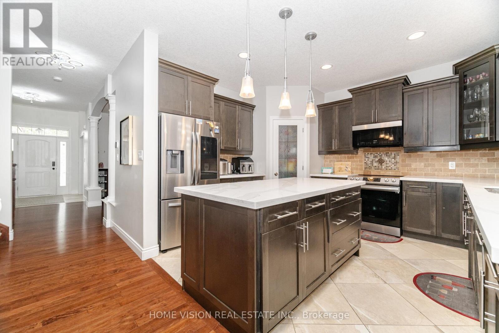 Photo 21 of 595 Firefly Drive S, London North ON
