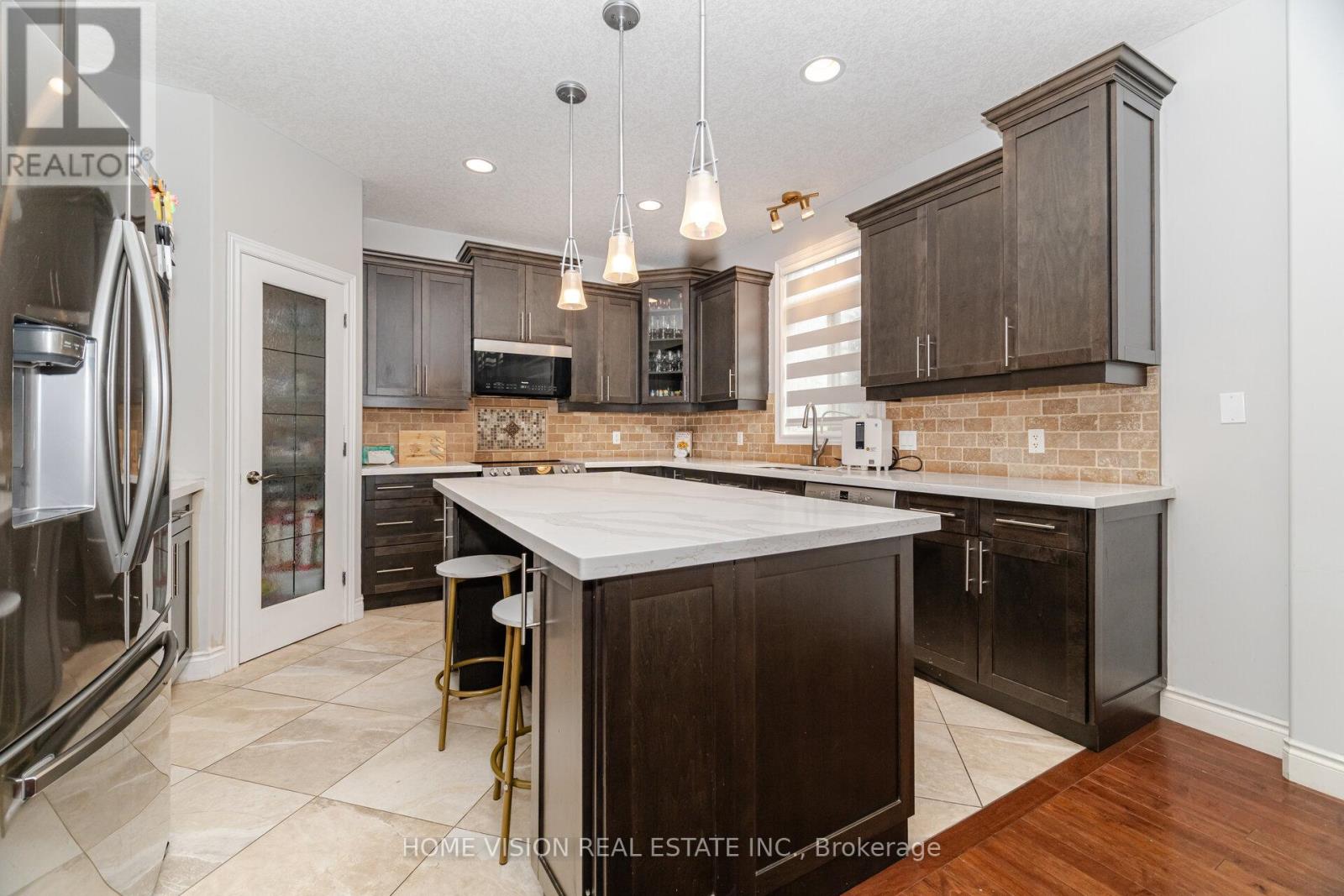 Photo 39 of 595 Firefly Drive S, London North ON