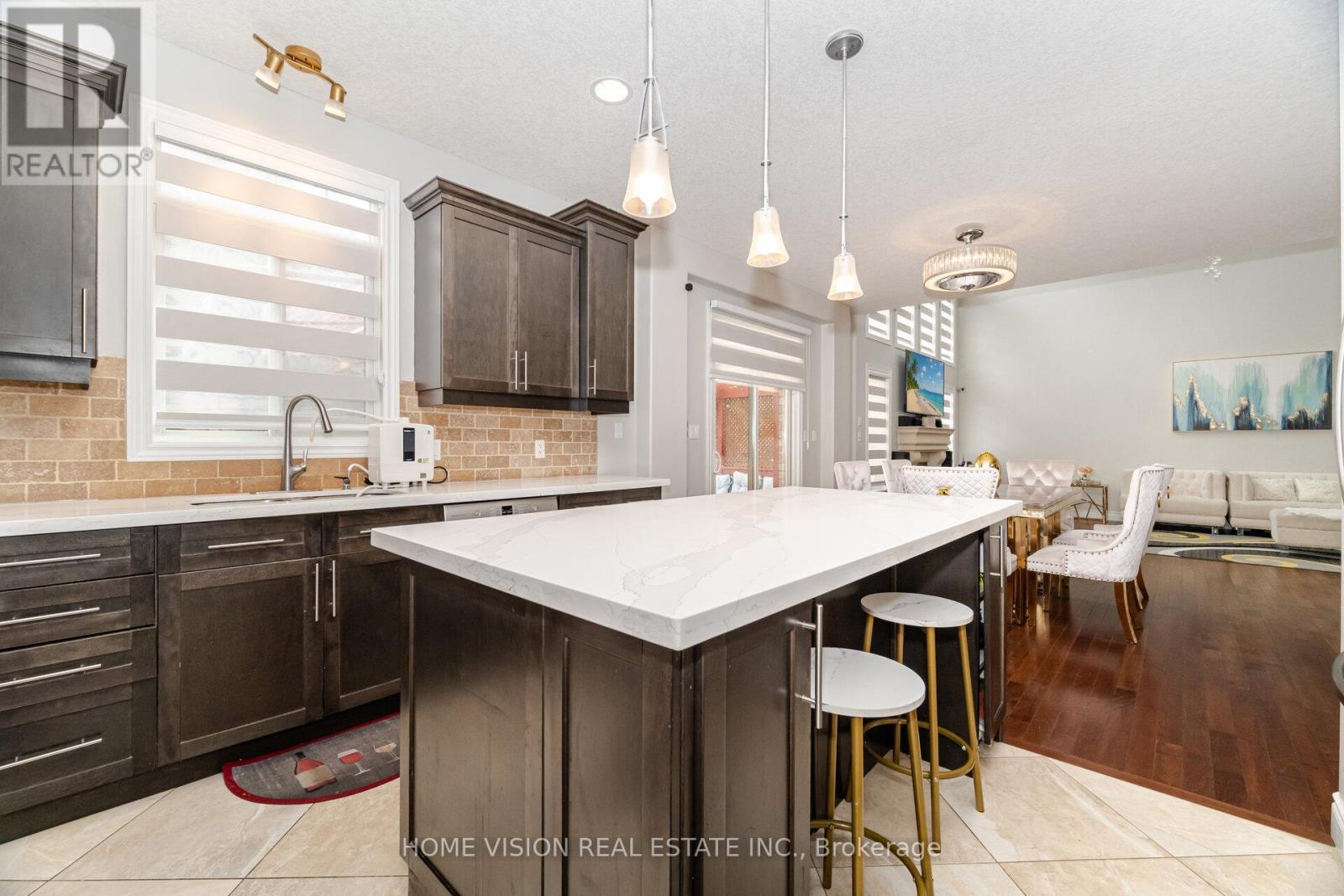 Photo 36 of 595 Firefly Drive S, London North ON