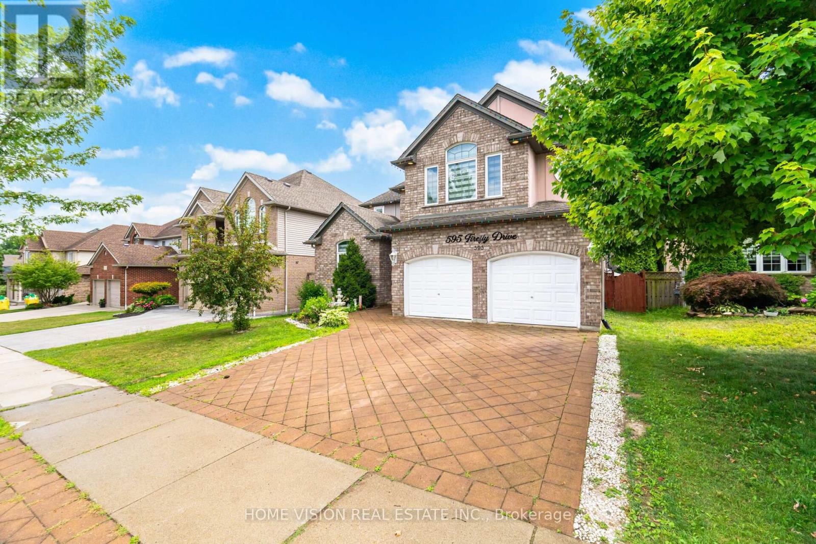 Photo 18 of 595 Firefly Drive S, London North ON