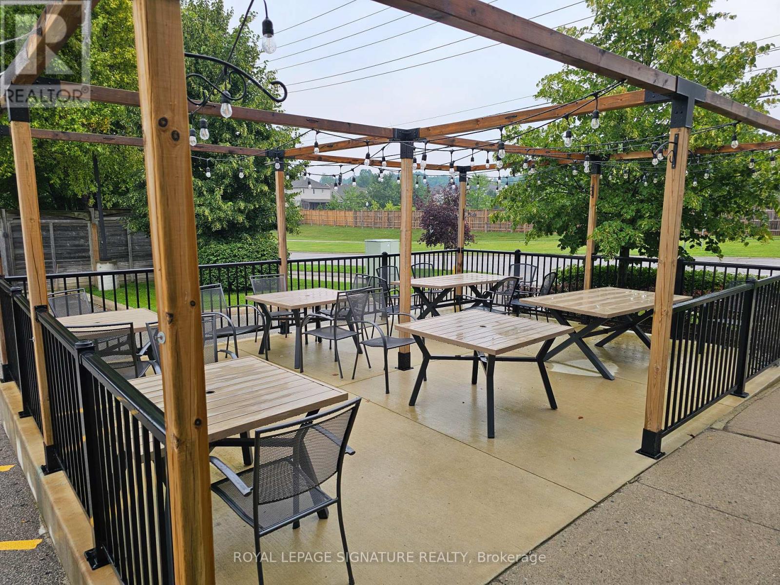Photo 16 of 1140 Southdale Road W, London North ON