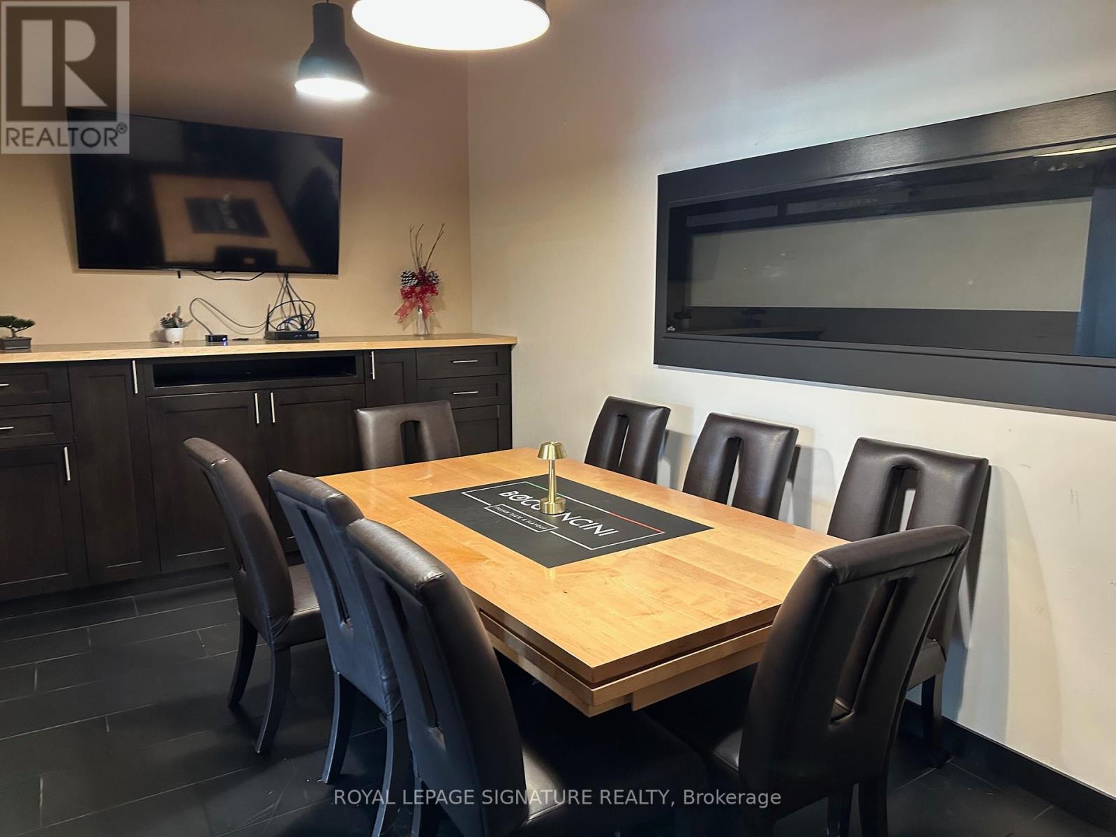 Photo 23 of 1140 Southdale Road W, London North ON
