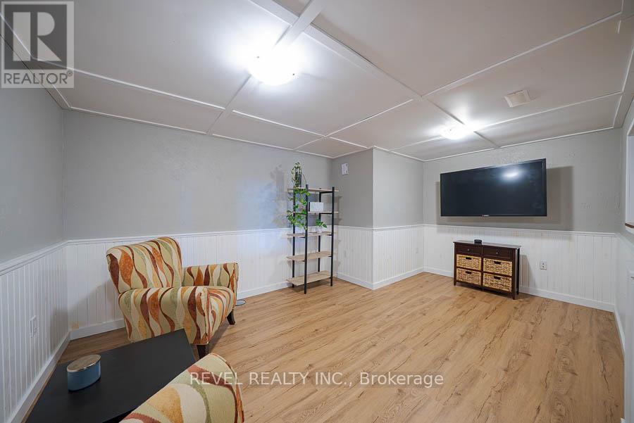Photo 30 of 432 Manitoba Road, Woodstock ON