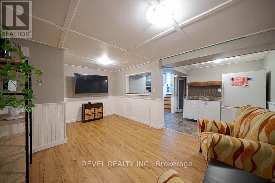 Photo 6 of 432 Manitoba Road, Woodstock ON