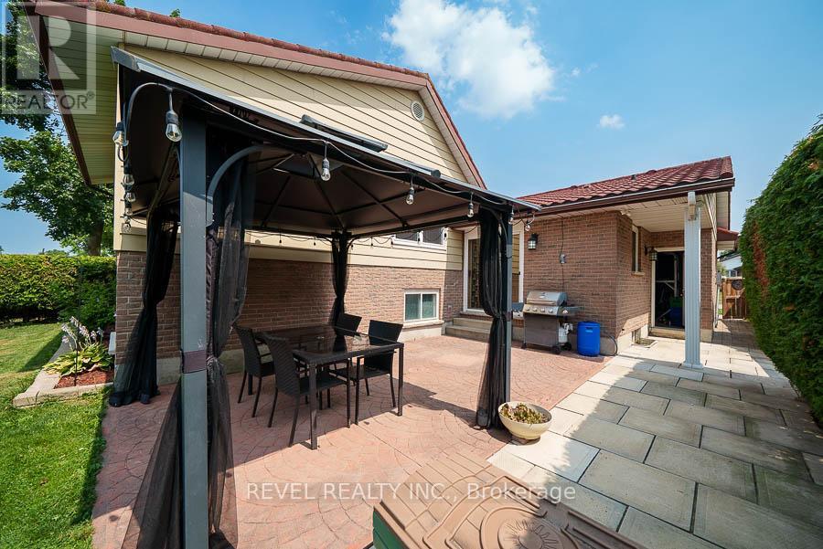 Photo 28 of 432 Manitoba Road, Woodstock ON