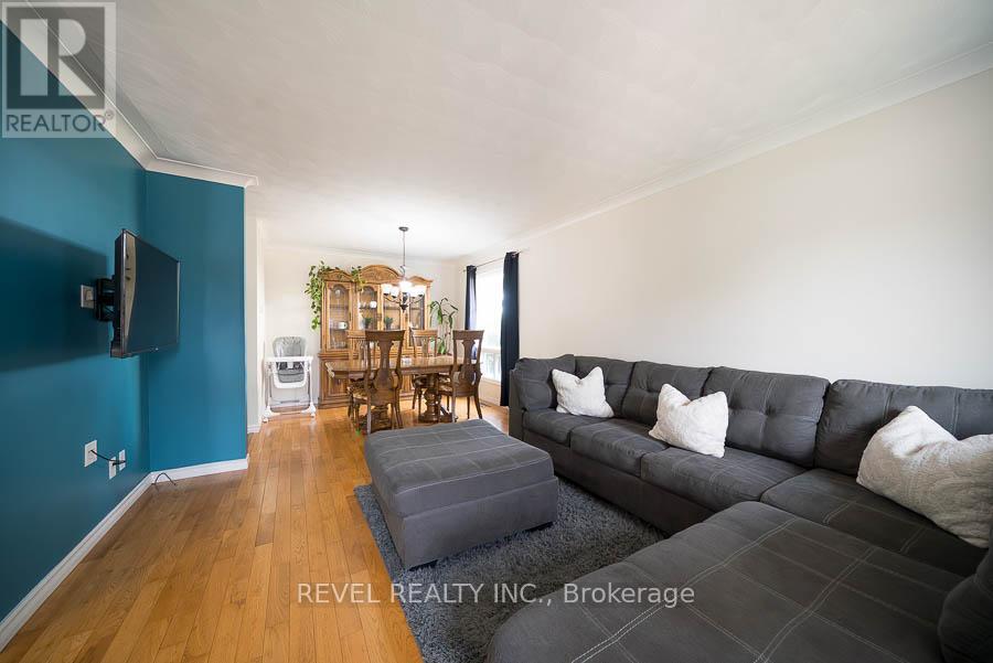 Photo 34 of 432 Manitoba Road, Woodstock ON