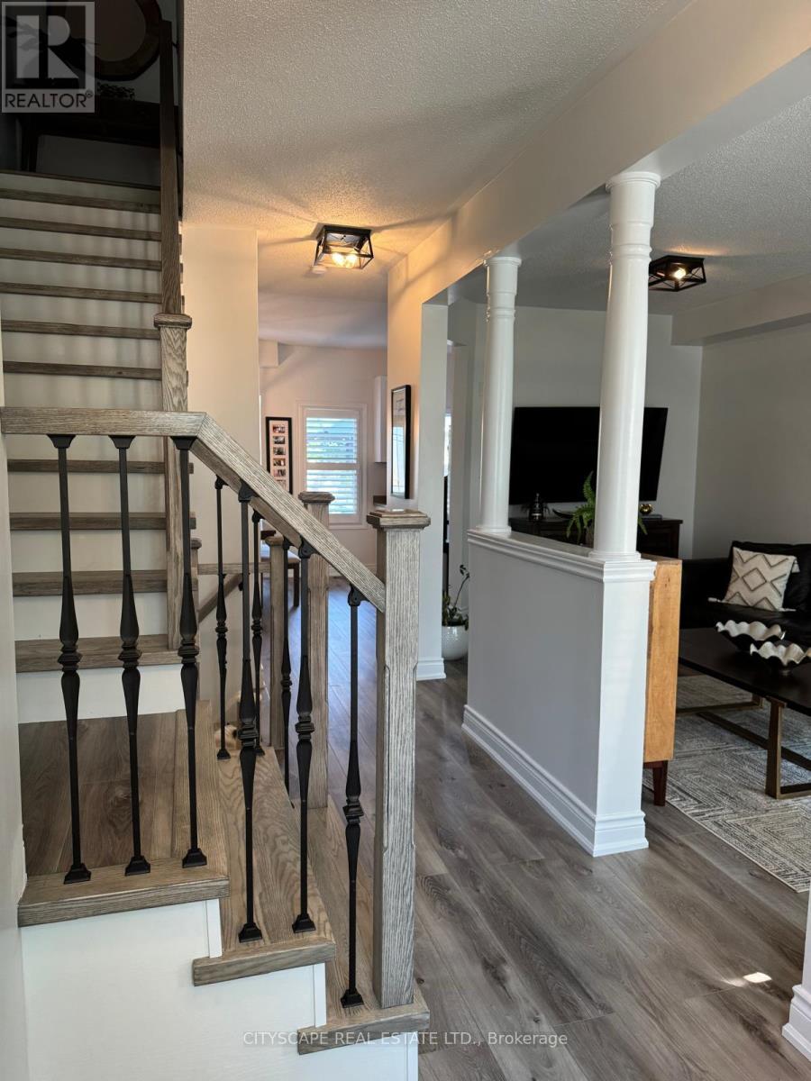 Photo 12 of 76 Easthampton Road, Hamilton ON
