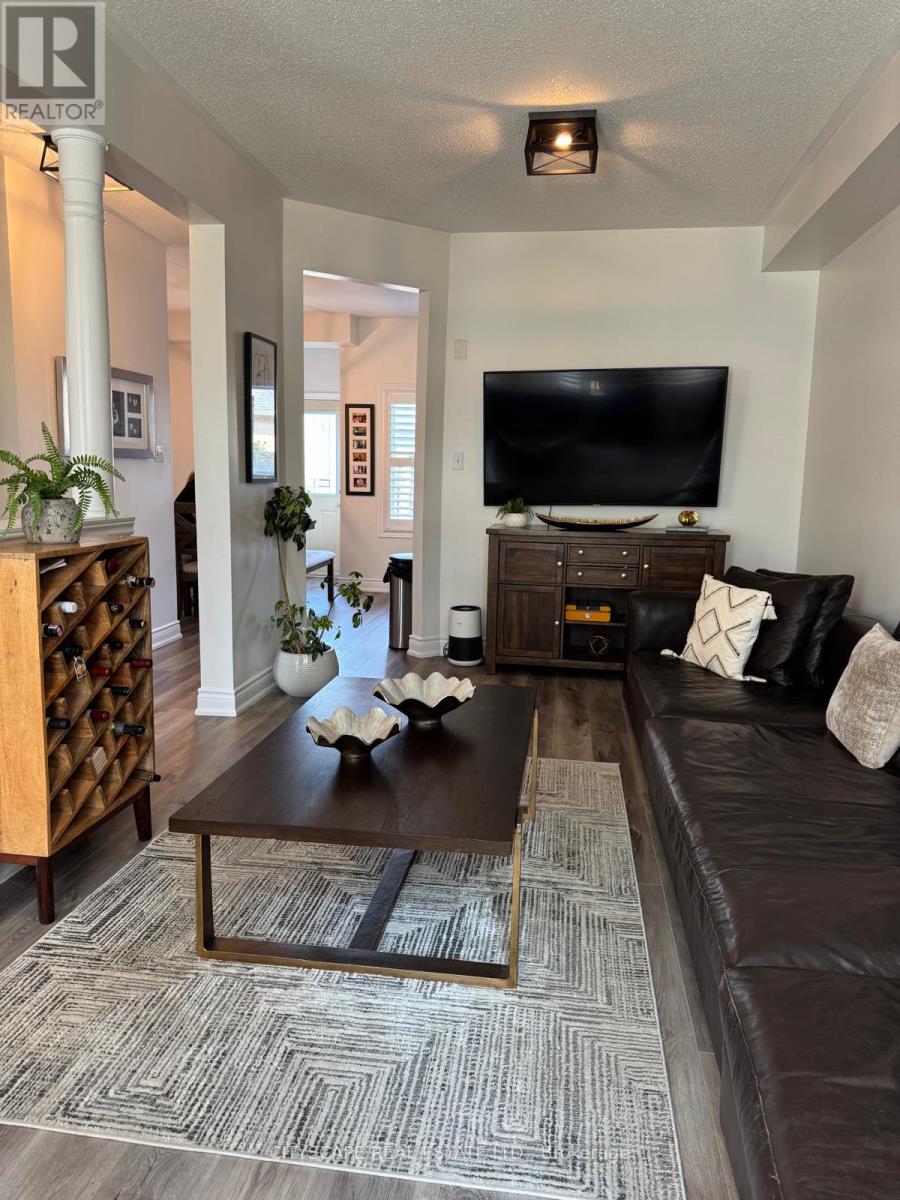 Photo 13 of 76 Easthampton Road, Hamilton ON