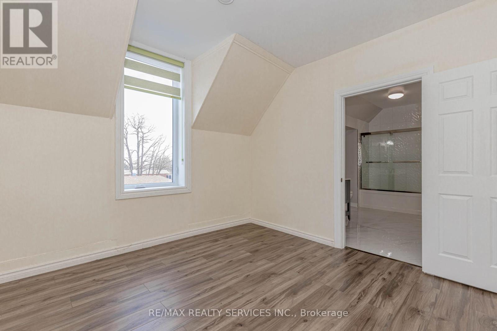 Photo 6 of 51 Simcoe Street N, Brant ON