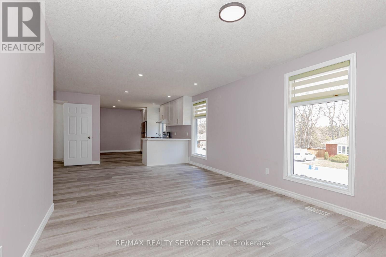 Photo 3 of 51 Simcoe Street N, Brant ON