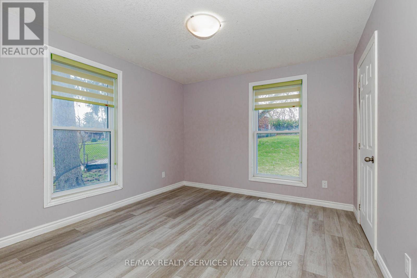 Photo 2 of 51 Simcoe Street N, Brant ON