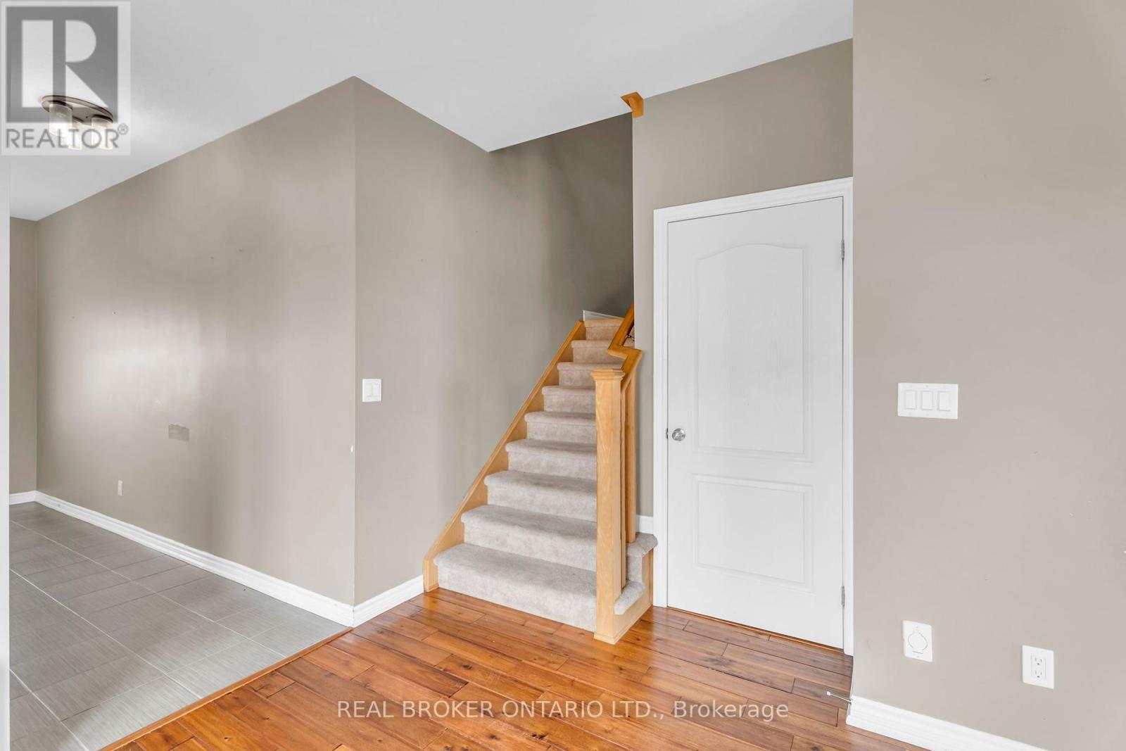 Photo 15 of 107 Courtney Street, Centre Wellington ON