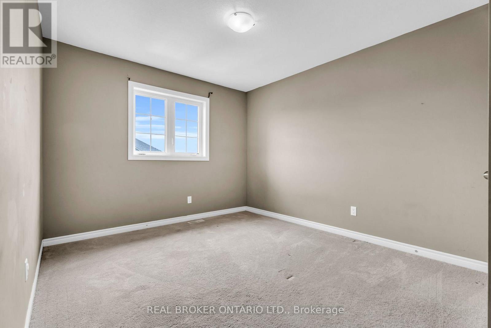 Photo 27 of 107 Courtney Street, Centre Wellington ON