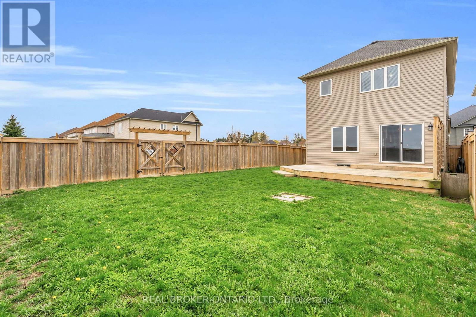 Photo 21 of 107 Courtney Street, Centre Wellington ON